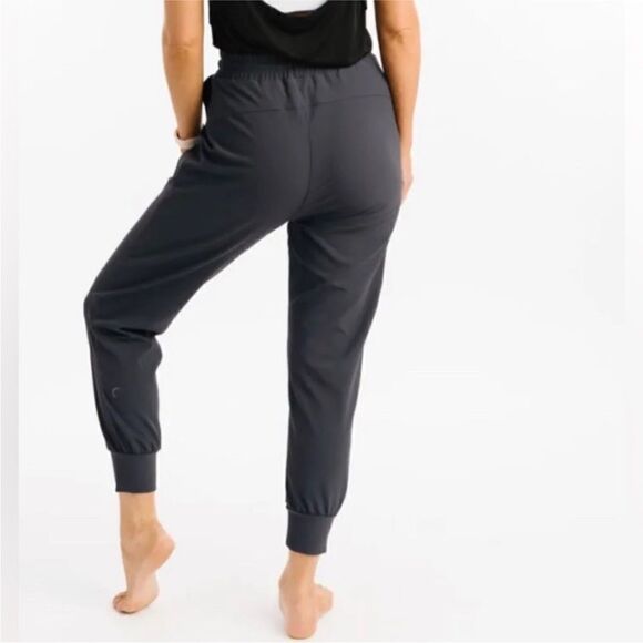 ZYIA slate edge joggers size small - Picture 2 of 11
